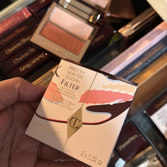 Charlotte tilbury blush - Picture 3 of 3